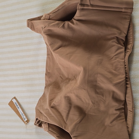 SKIMS Fits Everybody Back Smoother Full Coverage Bra Size:40DDD (40F) Sienna - Picture 4 of 8